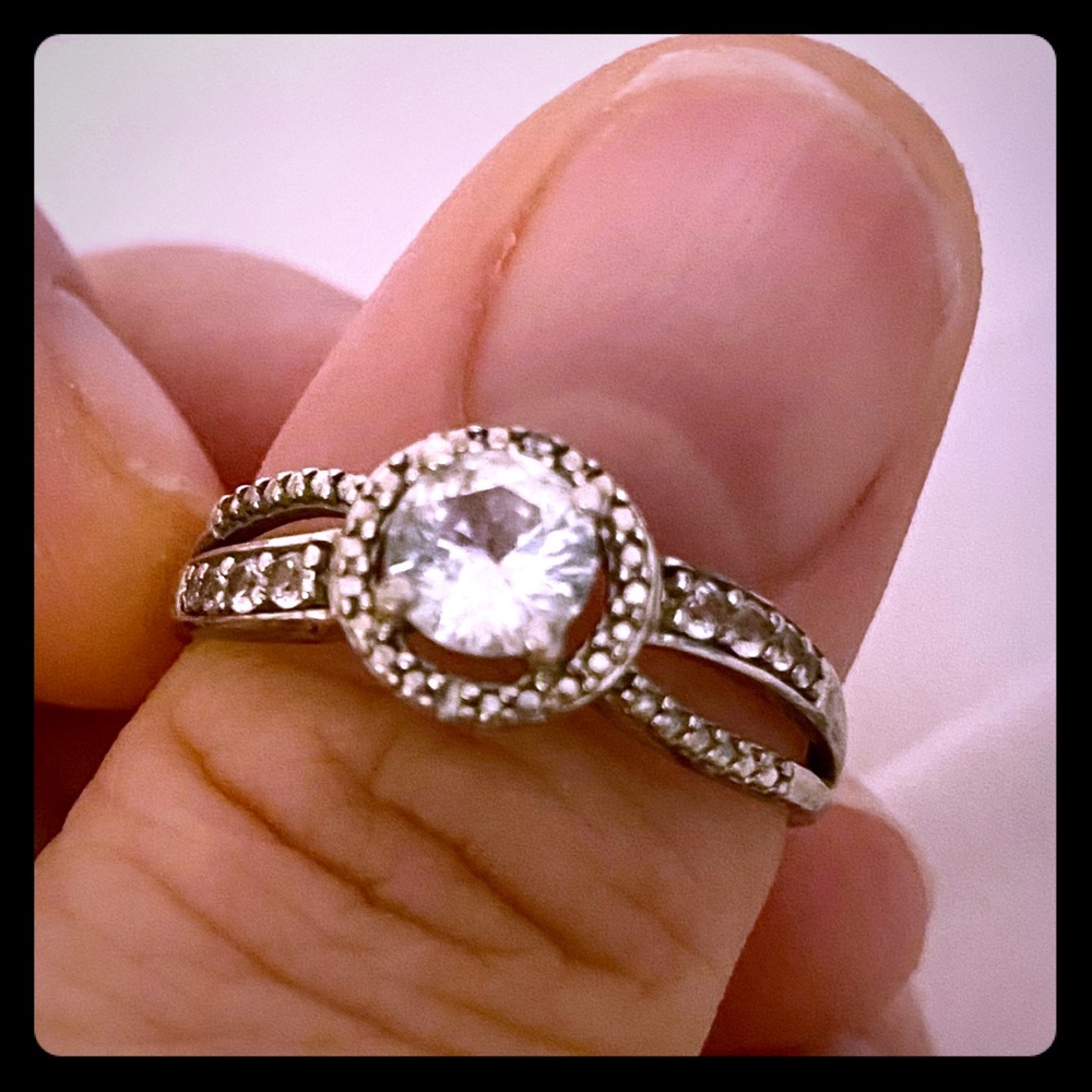 Kay Jewelers Silver CZ Ring 💍 size 10